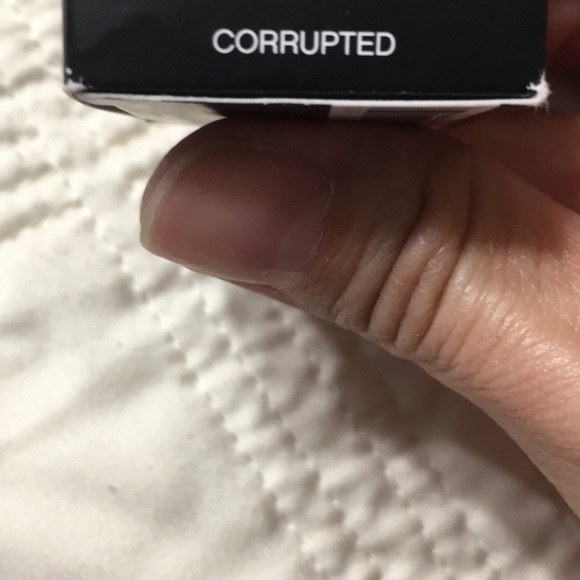 Younique Mineral Eye Pigment {discontinued} - Picture 2 of 2